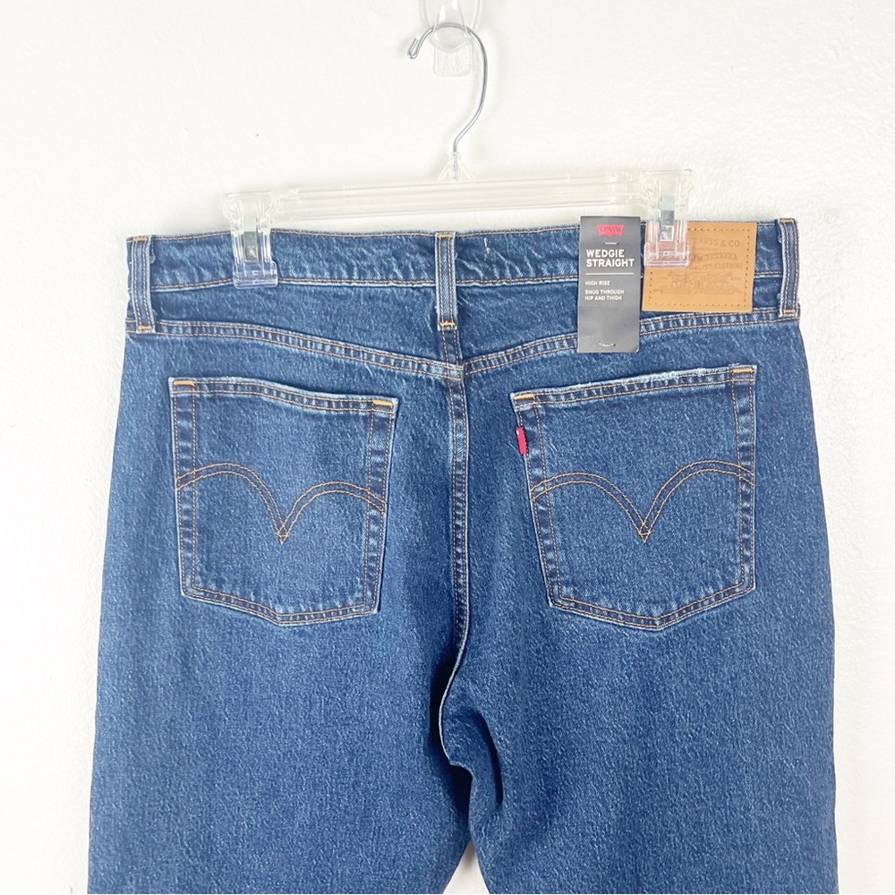 LEVI’S High Rise Button Fly Wedgie Straight Premium Denim Blue Jeans, Size 32 - Picture 9 of 16